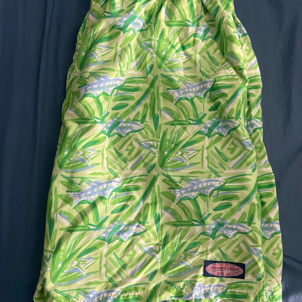 Vineyard Vines bathing suit xl